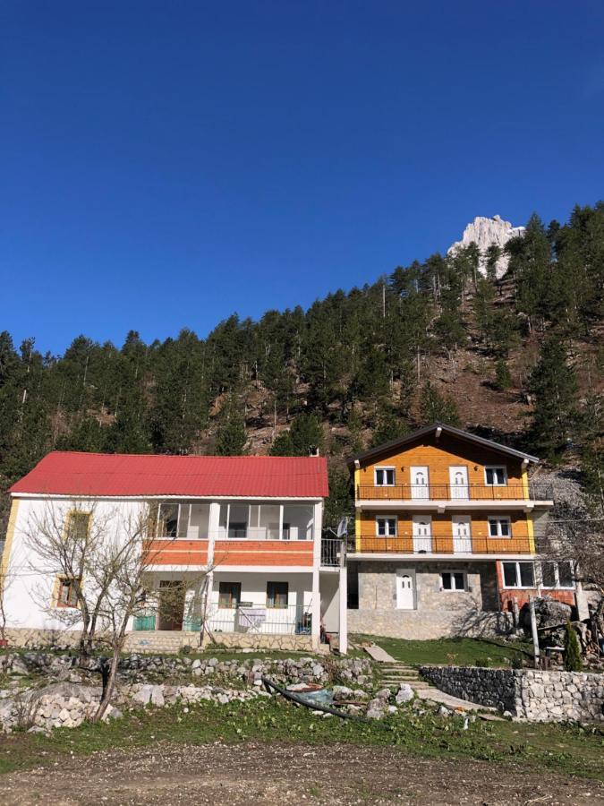 Bed and Breakfast Bujtina Brahim Selimaj Valbone Exterior foto