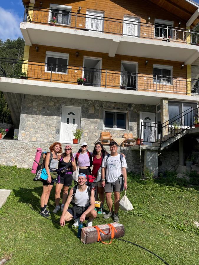 Bed and Breakfast Bujtina Brahim Selimaj Valbone Exterior foto