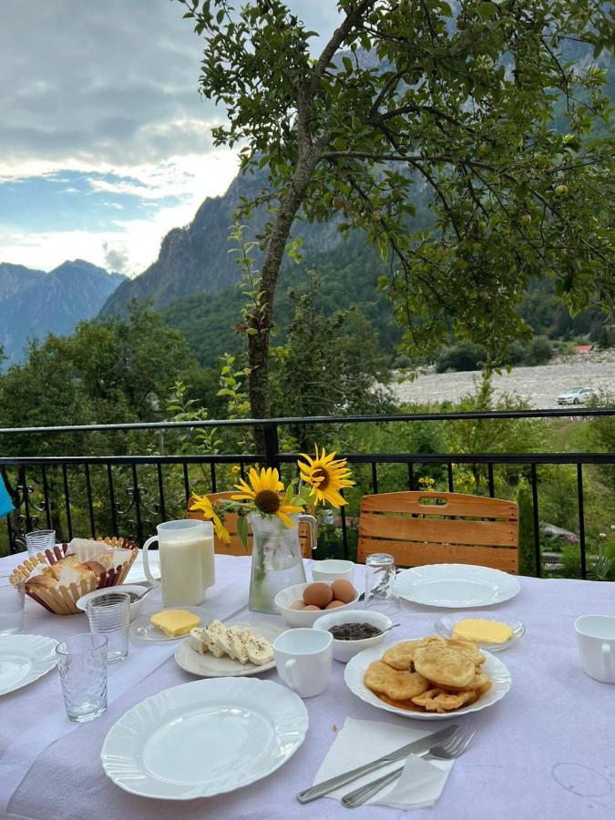 Bed and Breakfast Bujtina Brahim Selimaj Valbone Exterior foto