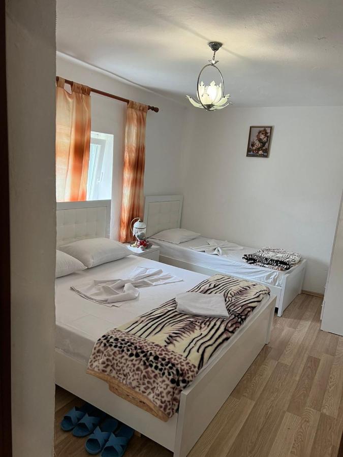 Bed and Breakfast Bujtina Brahim Selimaj Valbone Exterior foto