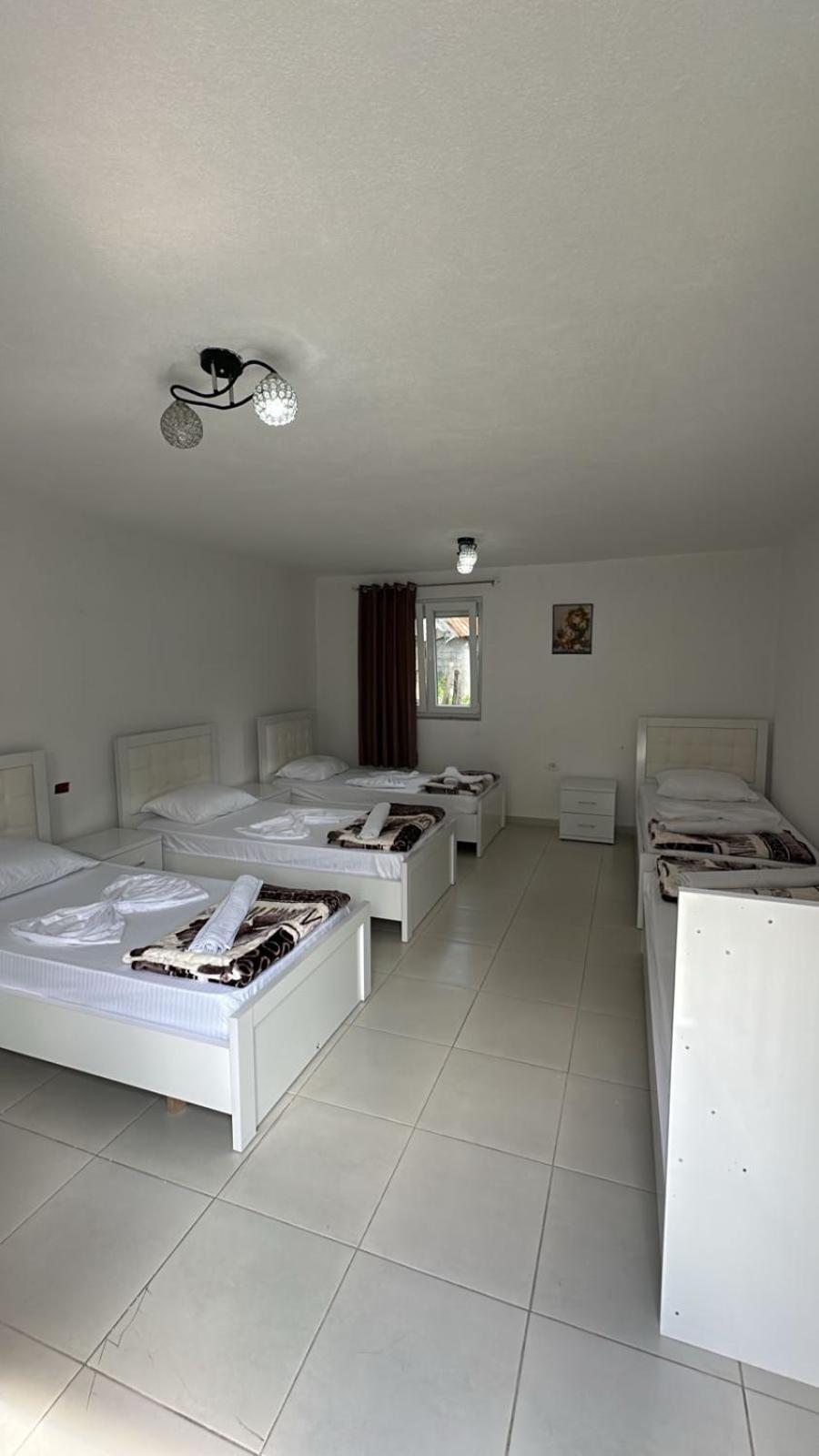 Bed and Breakfast Bujtina Brahim Selimaj Valbone Exterior foto