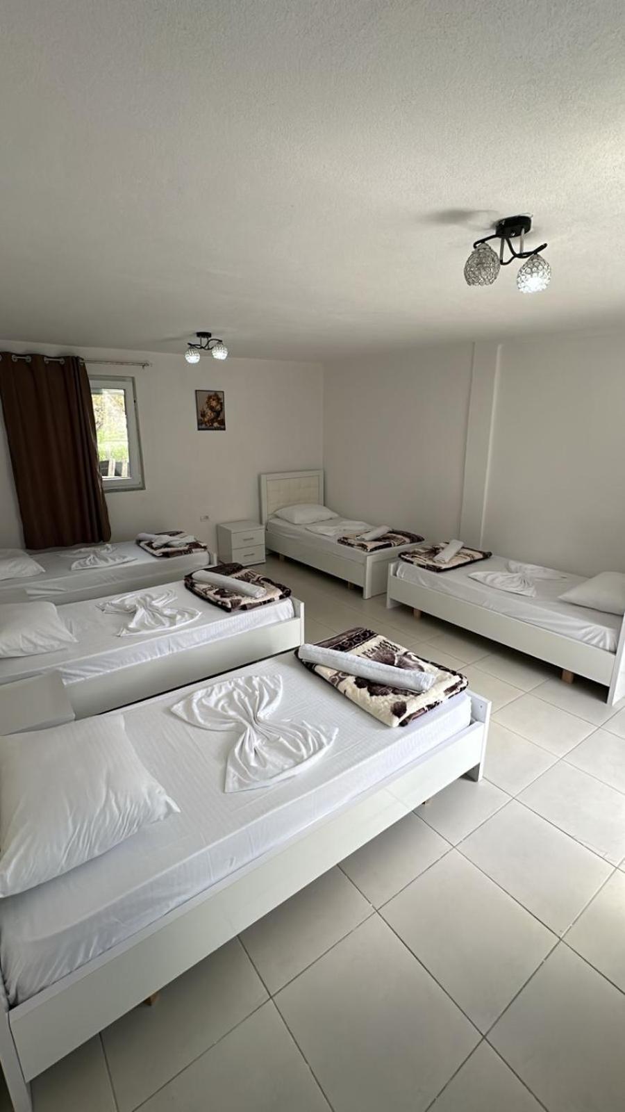 Bed and Breakfast Bujtina Brahim Selimaj Valbone Exterior foto