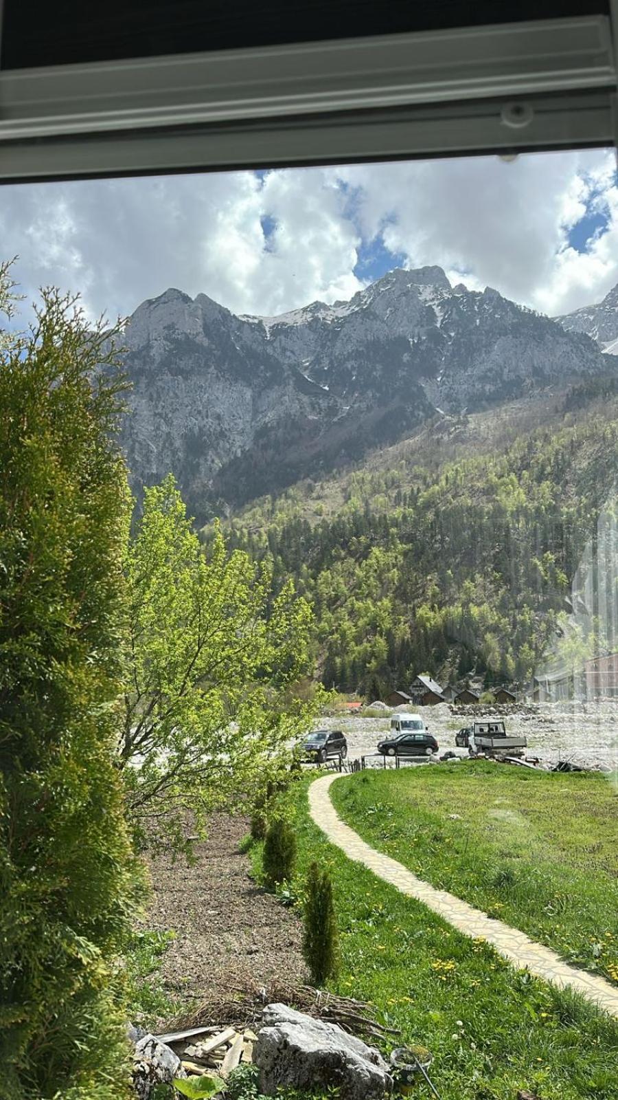 Bed and Breakfast Bujtina Brahim Selimaj Valbone Exterior foto