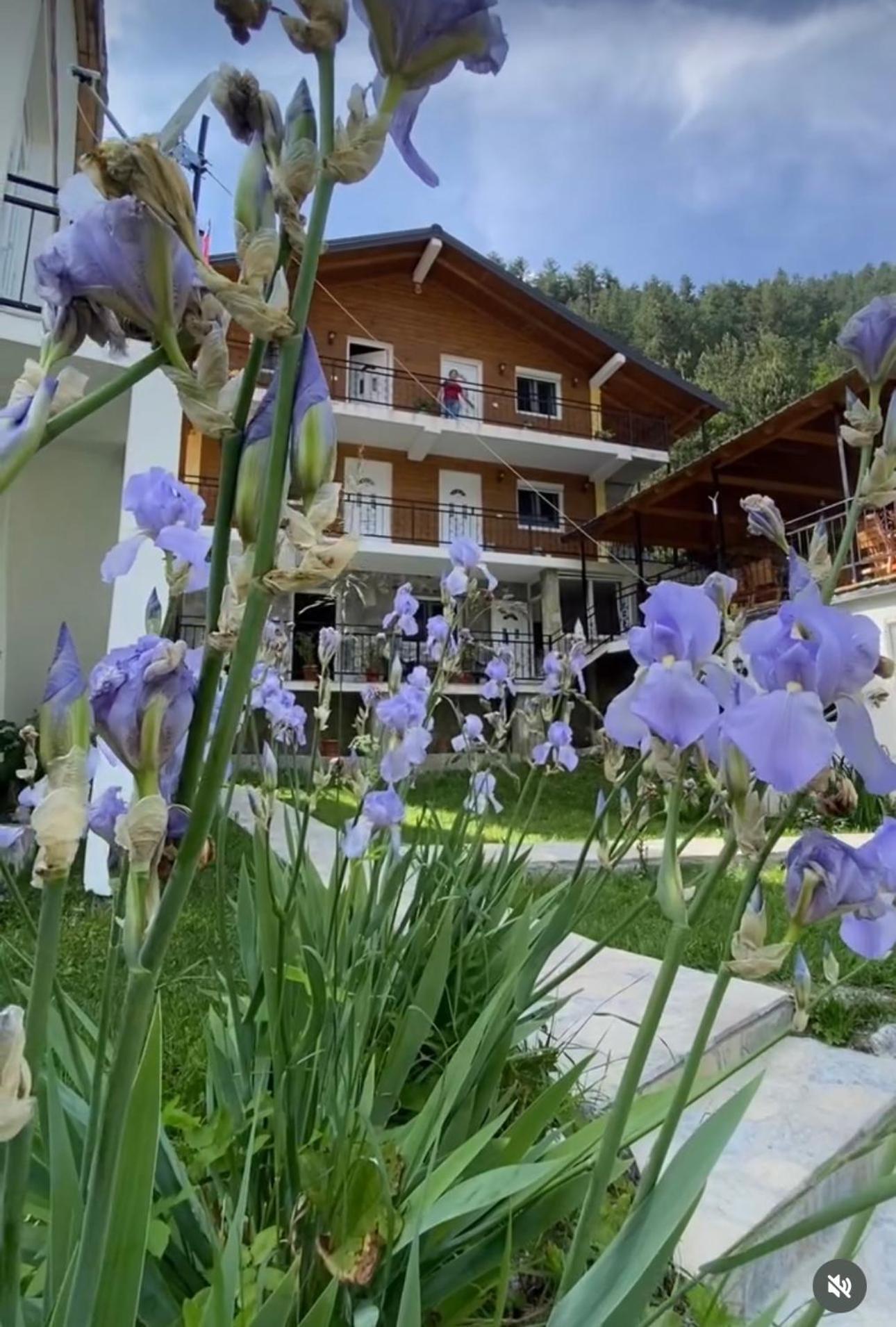 Bed and Breakfast Bujtina Brahim Selimaj Valbone Exterior foto