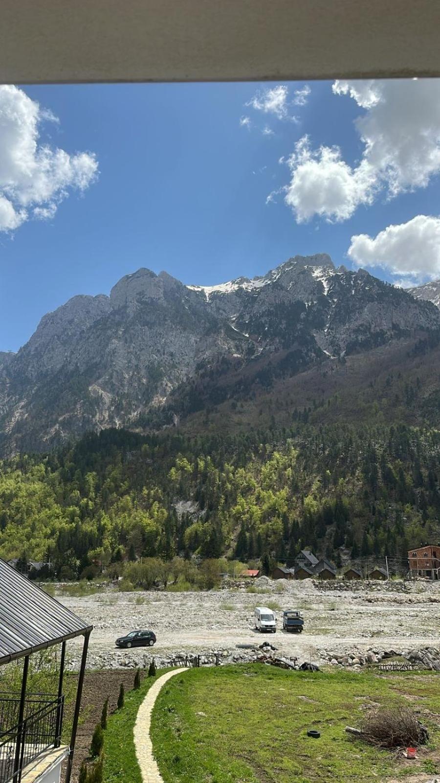 Bed and Breakfast Bujtina Brahim Selimaj Valbone Exterior foto